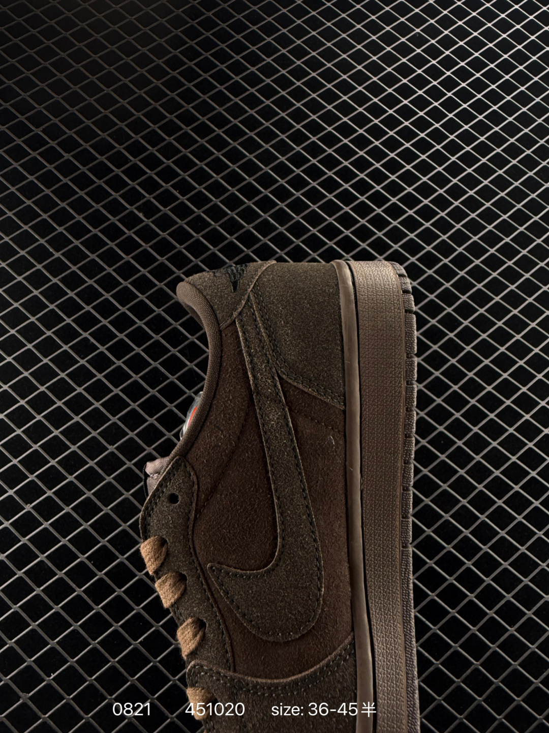 Travis Scott x Air Jordan 1 ” Reverse Mocha “